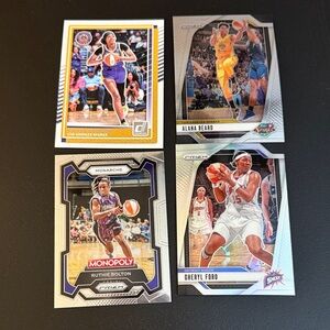 Set of 4 trading cards